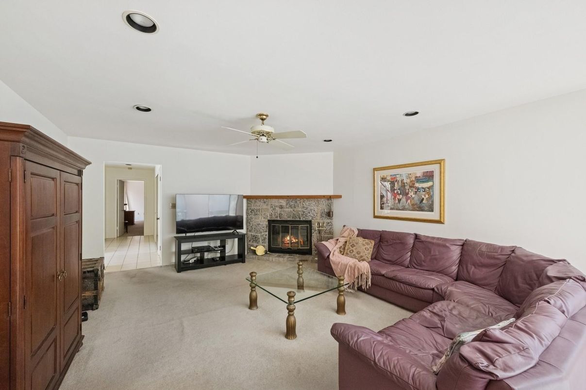 Fireplace, Interior, Living room, Recessed Lighting