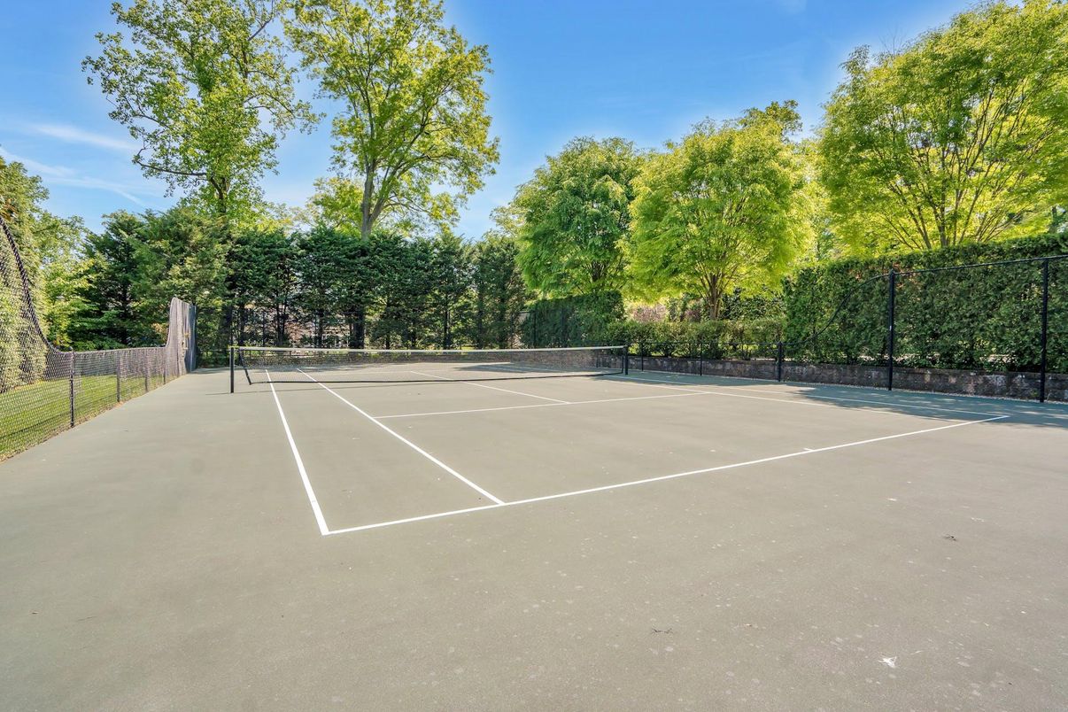 Exterior, Tennis Courts