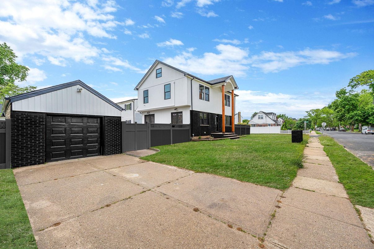 Backyard, Detached Garage, Exterior