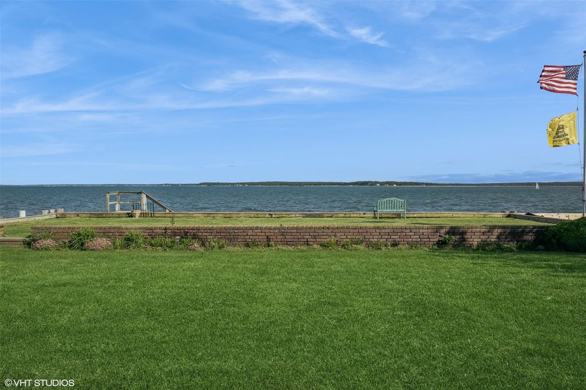 Exterior, Water