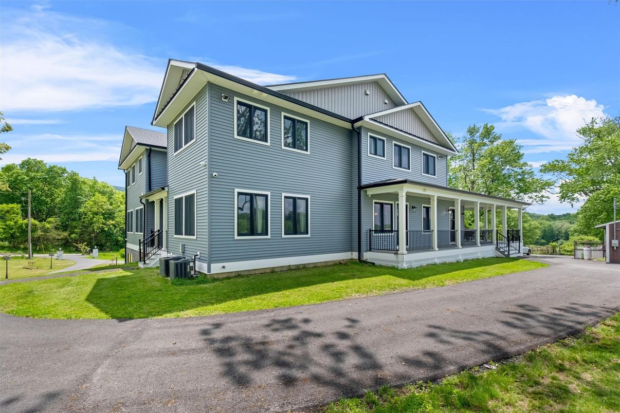 Backyard, Exterior, Facade, Farmhouse