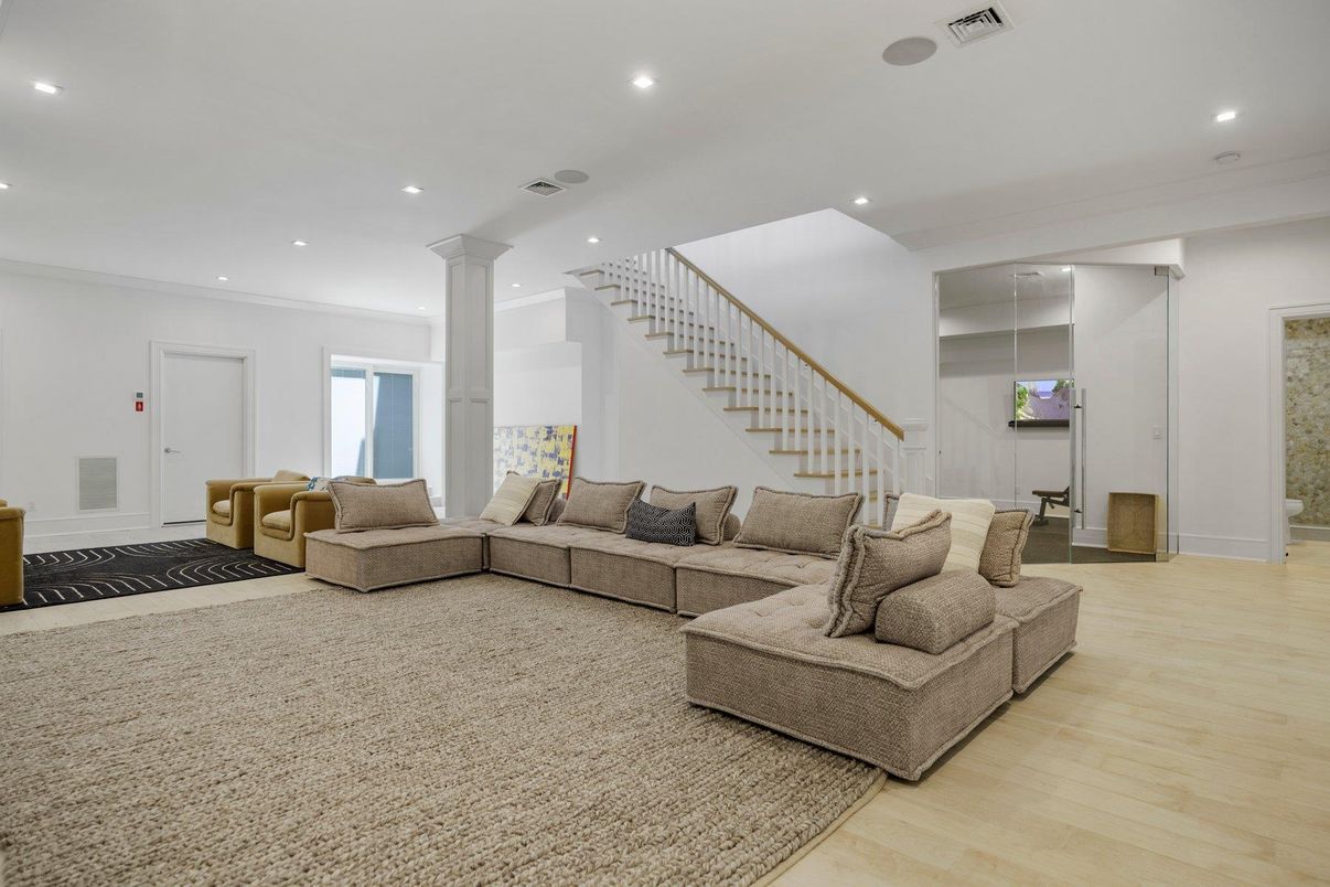 Interior, Living room, Recessed Lighting, Wood Texture Flooring