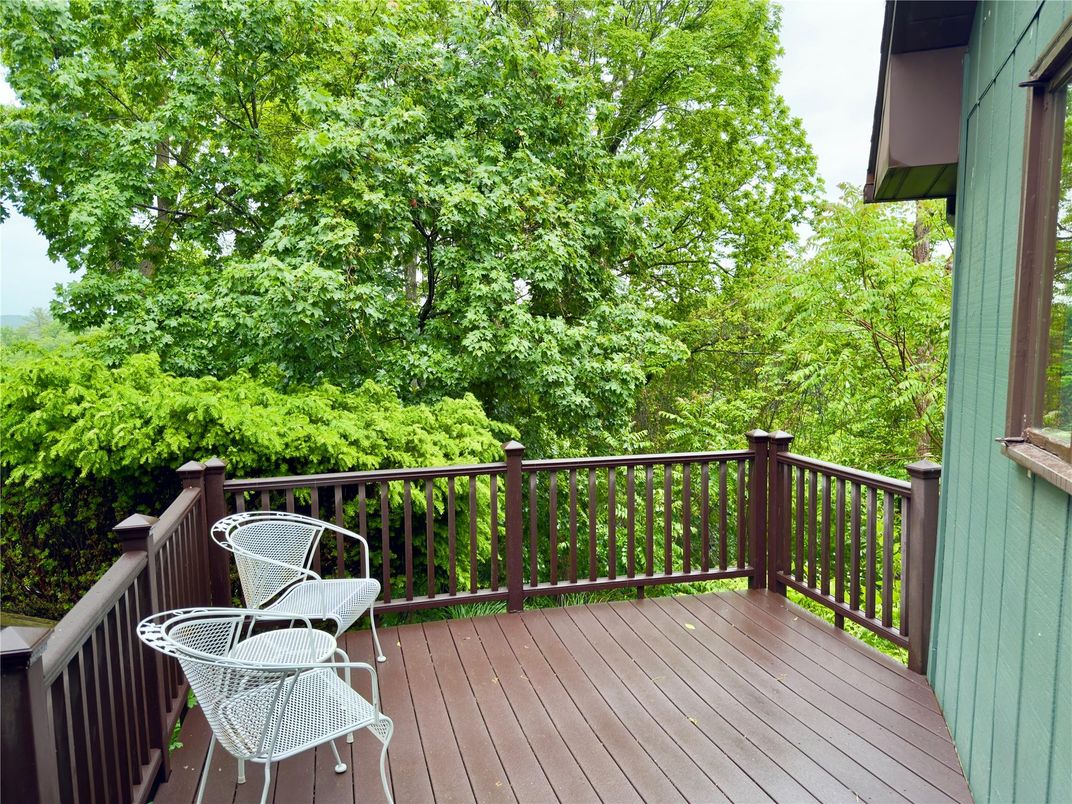 Exterior, Wood Texture Flooring