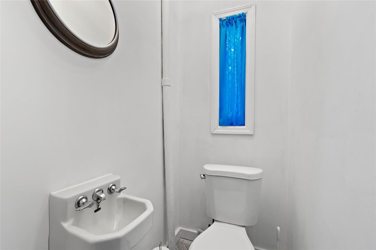 Bathroom, Interior