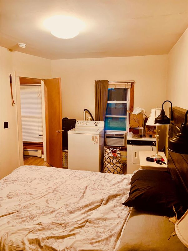 Bedroom, Interior, Washer