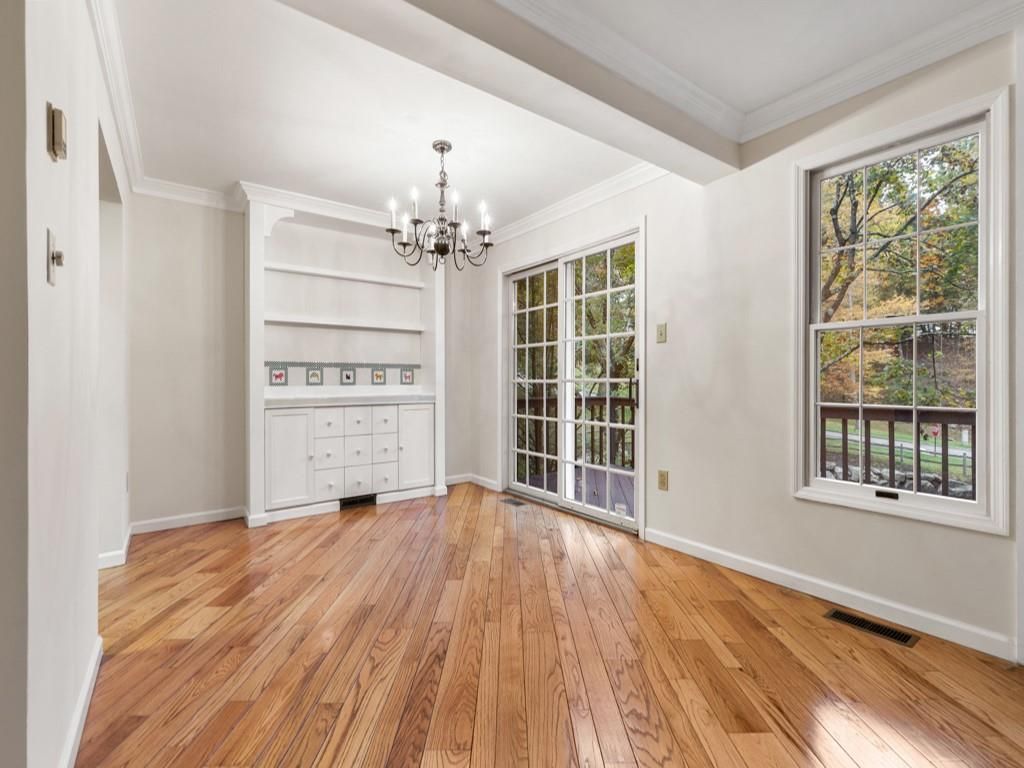 Chandelier, Empty room, Interior, Wood Texture Flooring