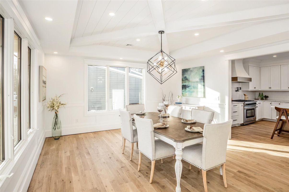 Dining room, Interior, Kitchen, Pendant Lights, Recessed Lighting, Wood Texture Flooring