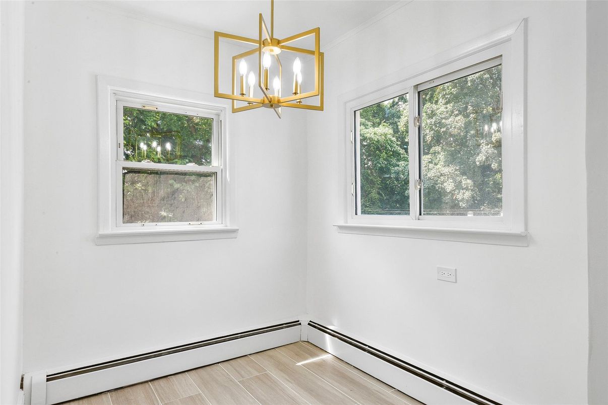 Empty room, Interior, Pendant Lights, Wood Texture Flooring
