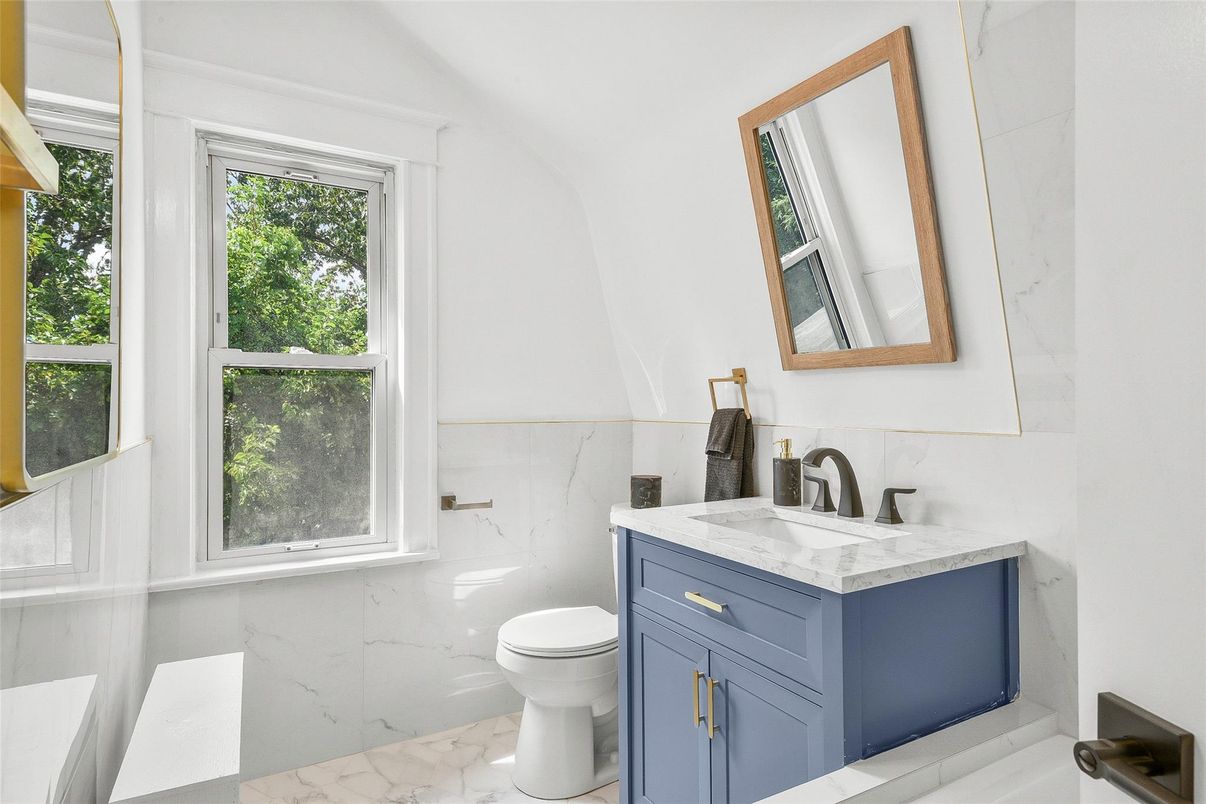 Bathroom, Interior, Marble, Marble Walls