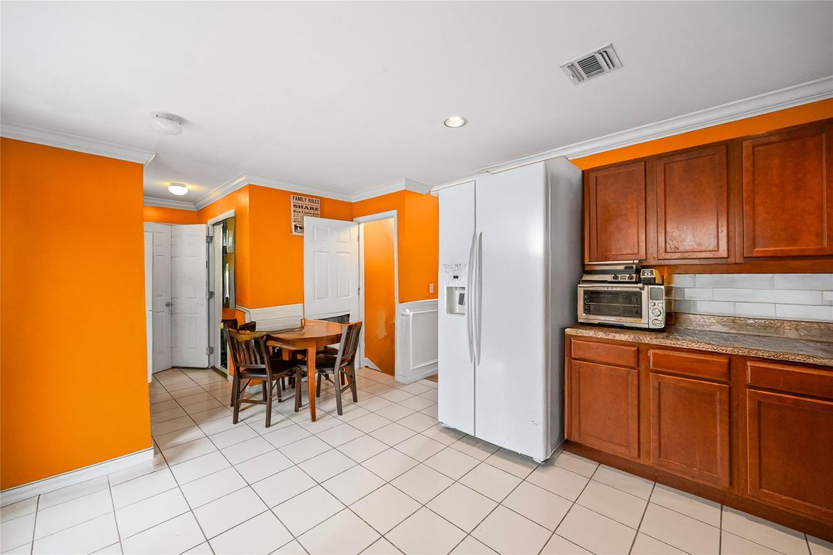 Dining room, Interior, Kitchen, Recessed Lighting