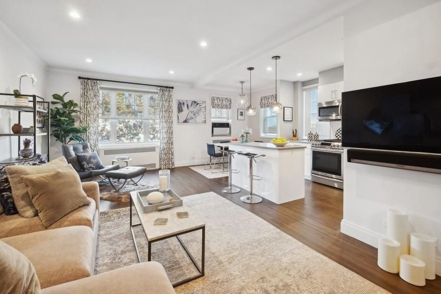 Dining room, Interior, Kitchen, Living room, Pendant Lights, Recessed Lighting, Stainless Steel Appliances, Wood Texture Flooring