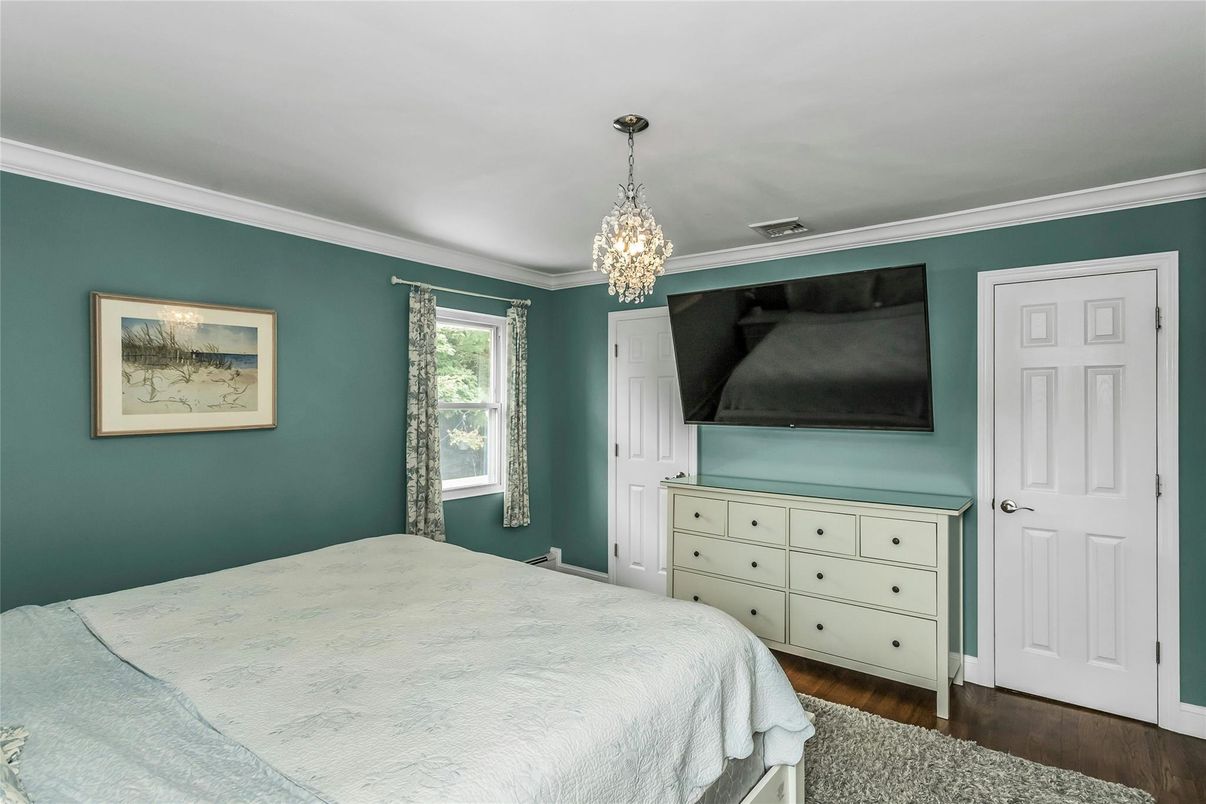 Bedroom, Chandelier, Interior, Pendant Lights, Wood Texture Flooring