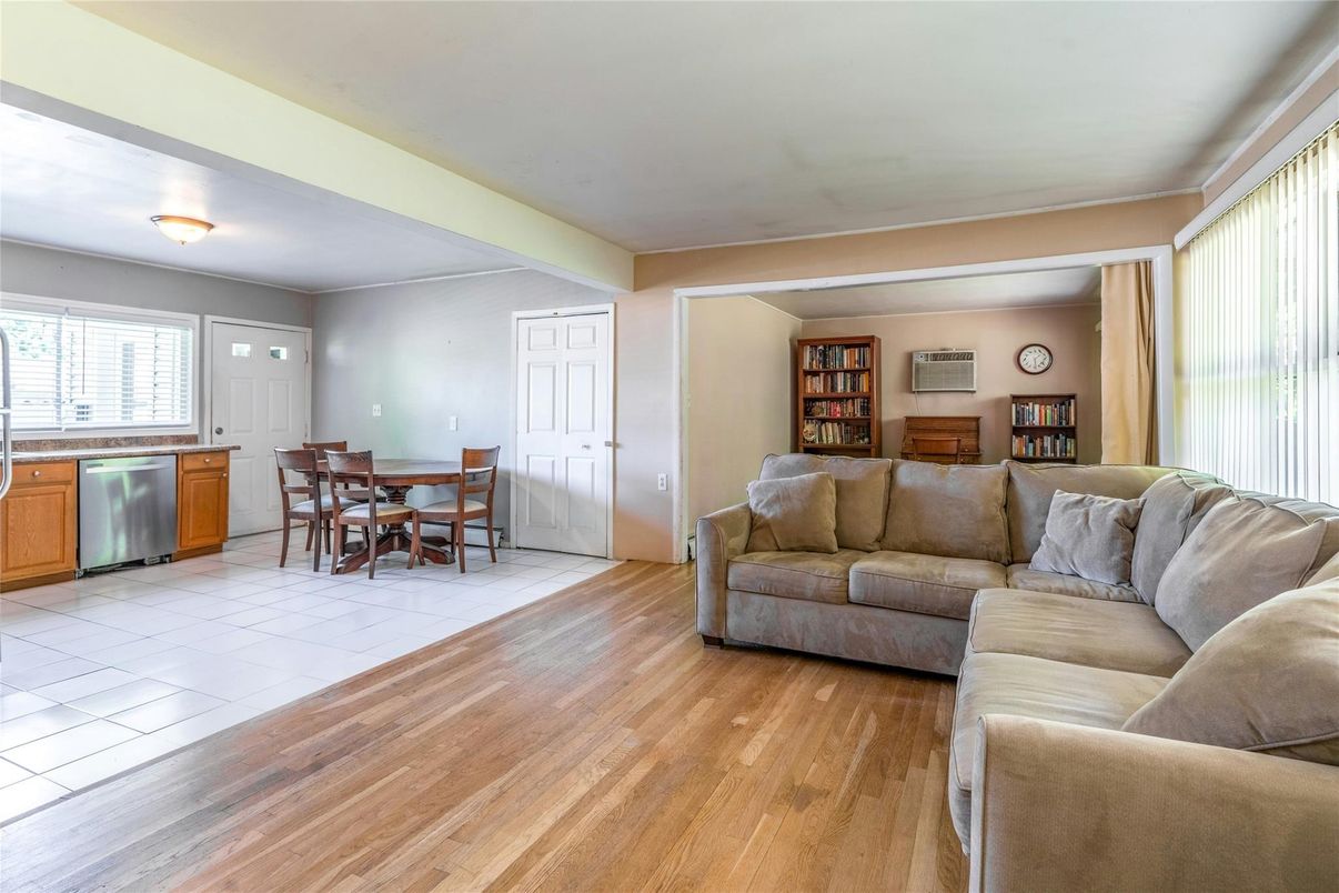 Dining room, Interior, Living room, Wood Texture Flooring