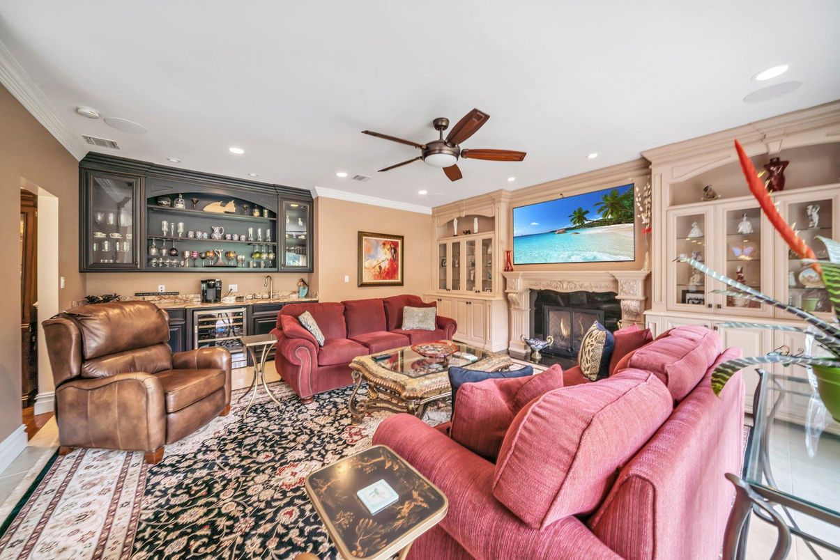 Fireplace, Interior, Living room, Recessed Lighting