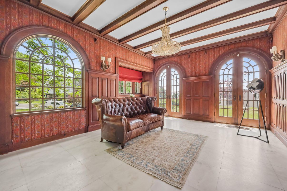 Chandelier, Interior, Wooden Beams, Wooden Walls