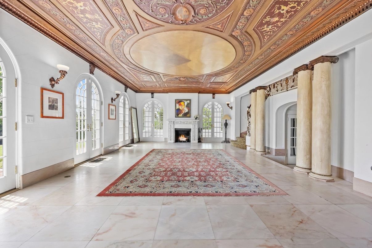 Fireplace, Interior