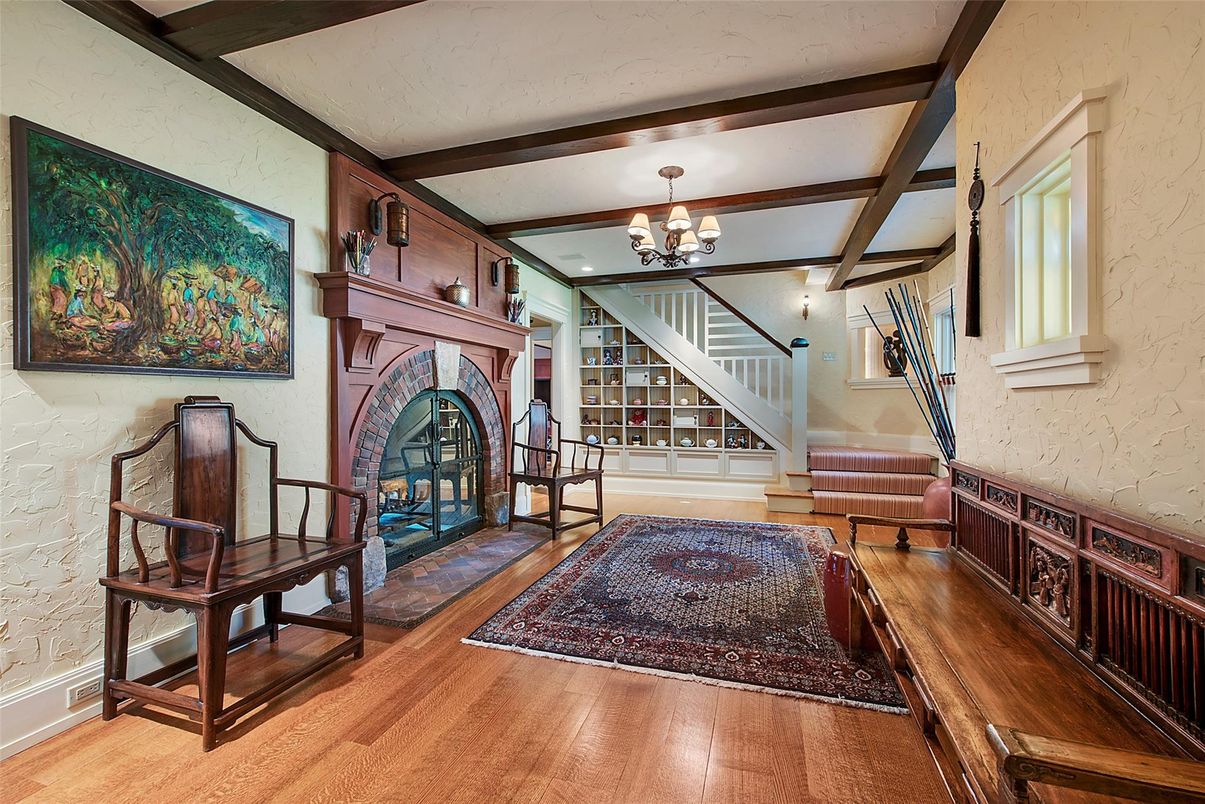 Chandelier, Fireplace, Interior, Wood Texture Flooring