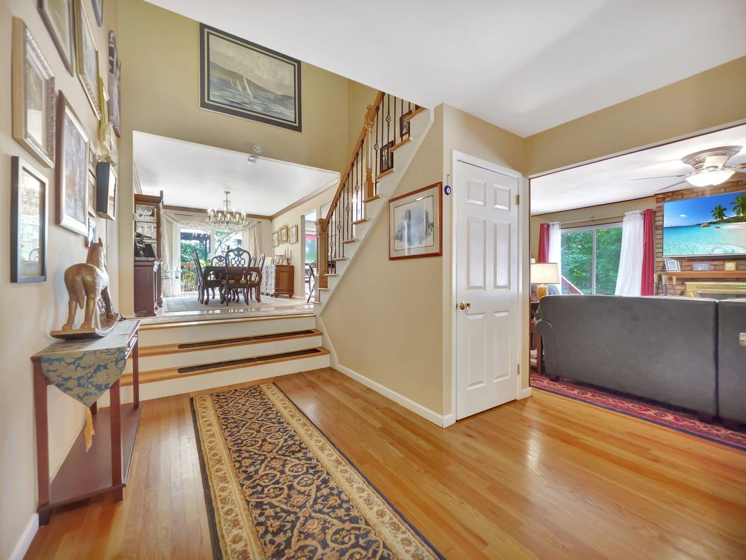 Chandelier, Dining room, Interior, Wood Texture Flooring