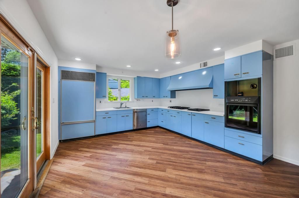 Interior, Kitchen, Pendant Lights, Recessed Lighting, Stainless Steel Appliances, Wood Texture Flooring