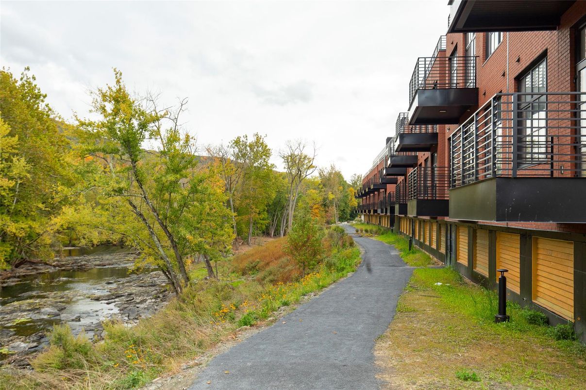 Exterior, Water