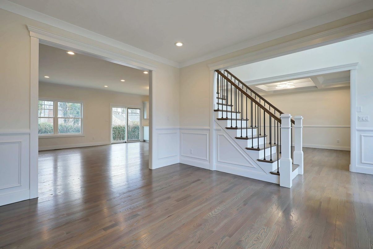 Empty room, Interior, Recessed Lighting, Wood Texture Flooring