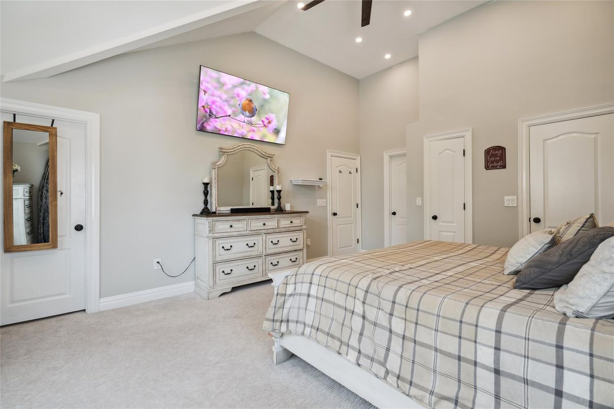 Bedroom, Interior, Recessed Lighting