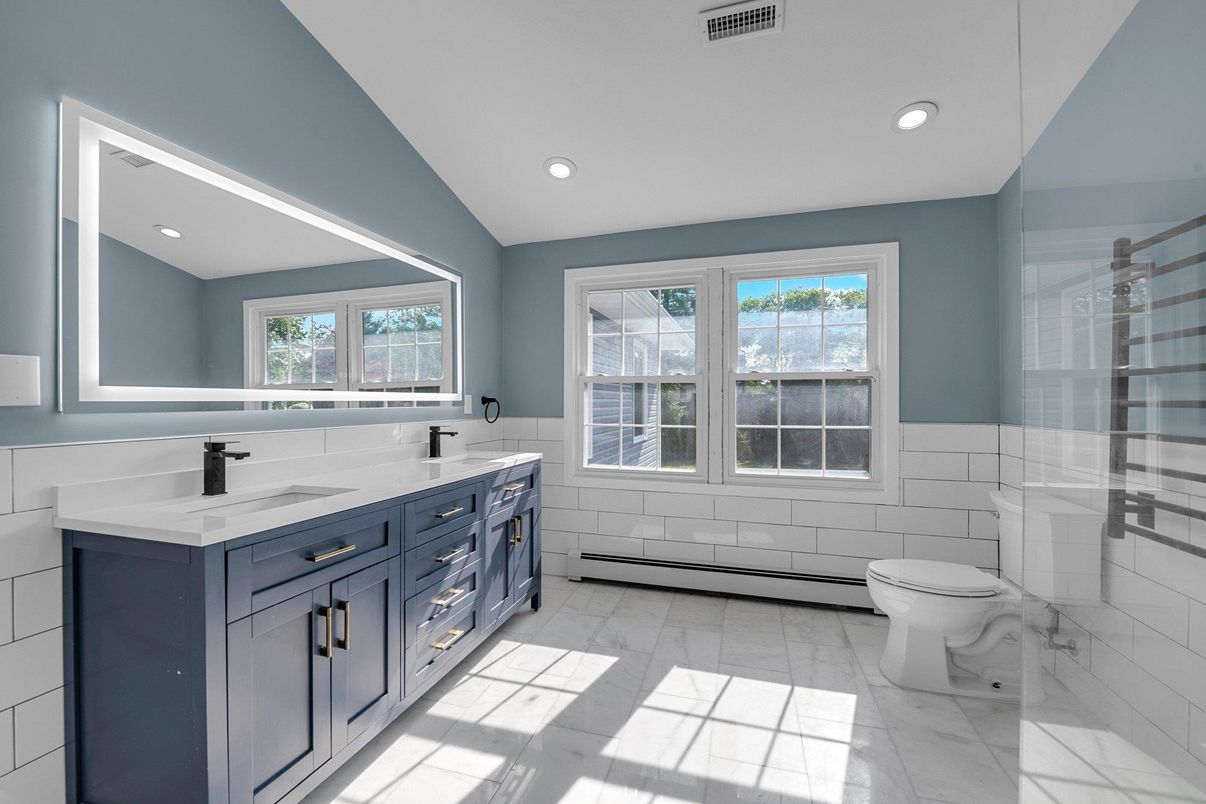 Bathroom, Dual Sink Vanities, Interior, Marble, Recessed Lighting