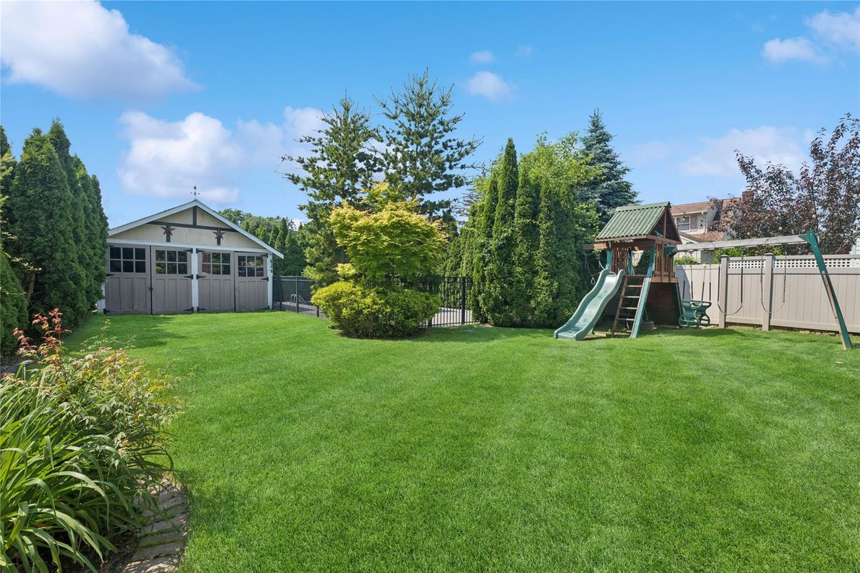 Backyard, Exterior, Playground