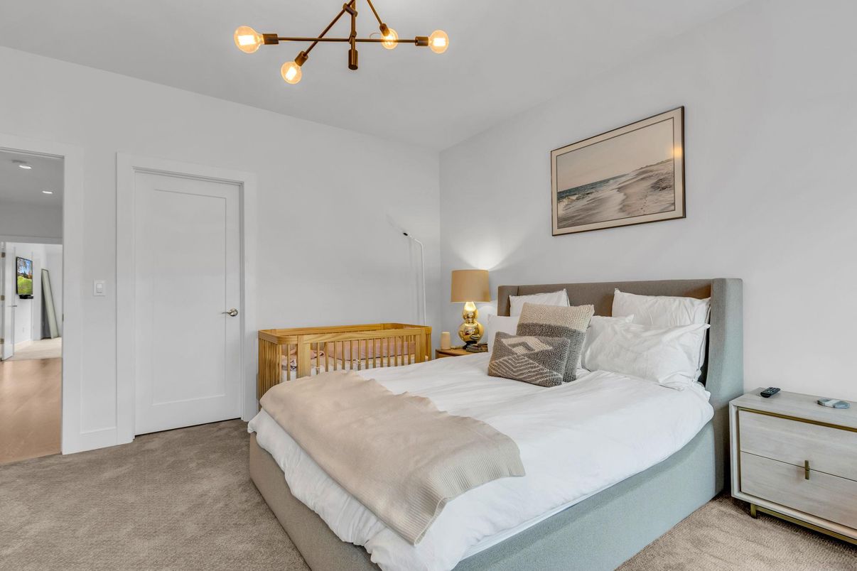 Bedroom, Interior, Pendant Lights