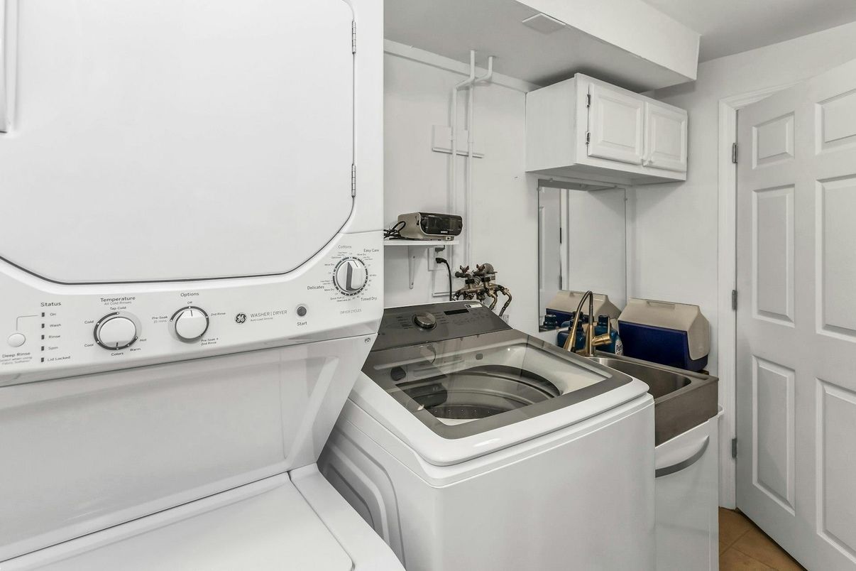 Interior, Utility Closets, Washer