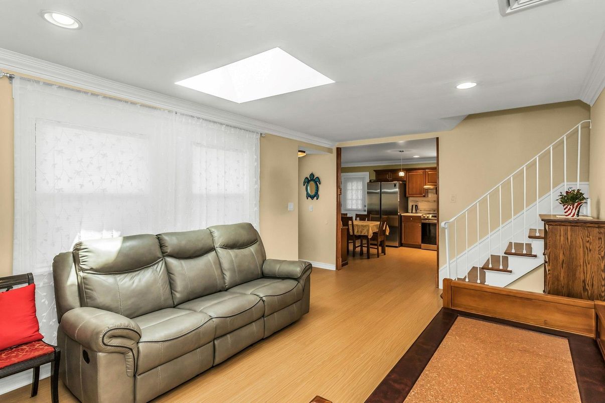 Dining room, Interior, Kitchen, Recessed Lighting, Stainless Steel Appliances, Wood Texture Flooring