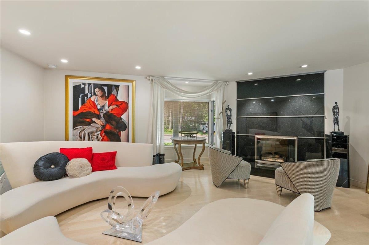 Fireplace, Interior, Living room, Recessed Lighting