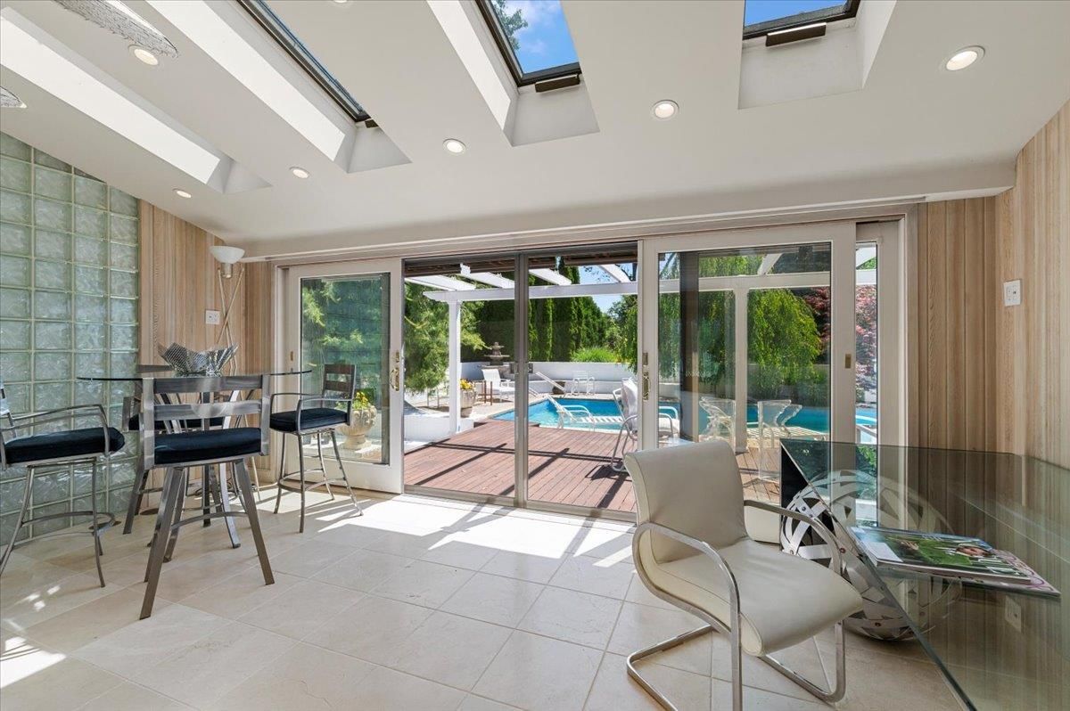 Dining room, Glass Ceilings, Interior, Recessed Lighting, Sun Room