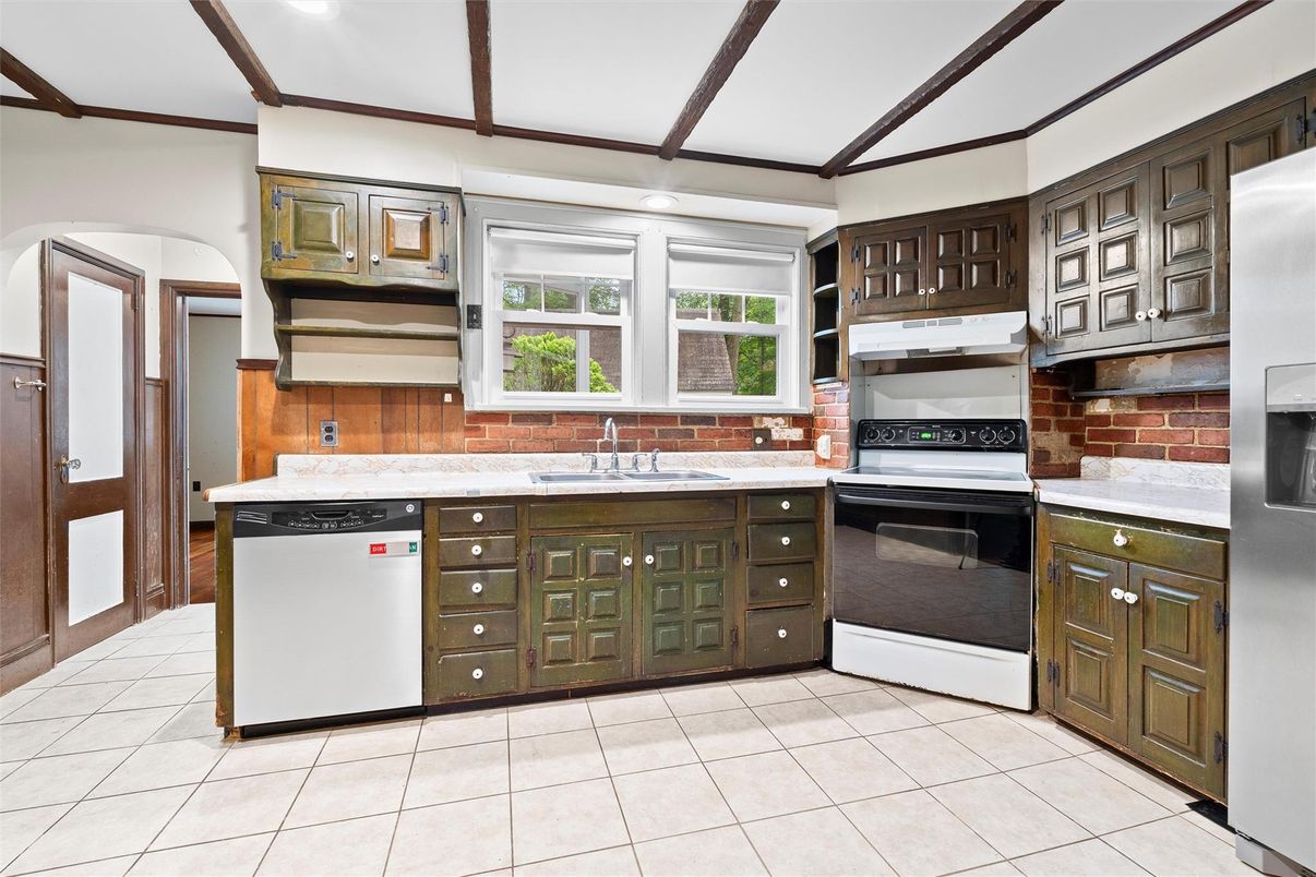 Interior, Kitchen, Stainless Steel Appliances