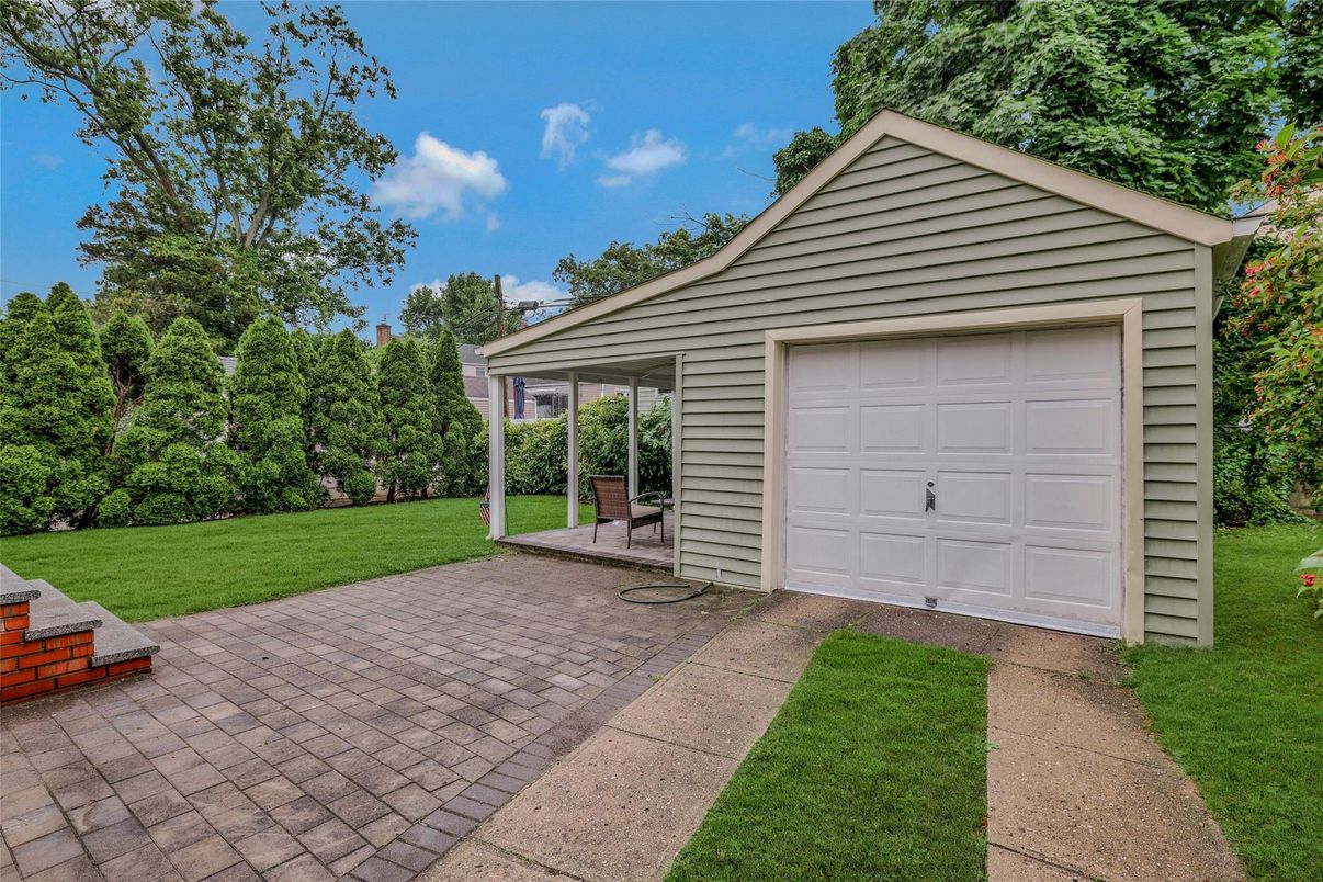 Backyard, Detached Garage, Exterior