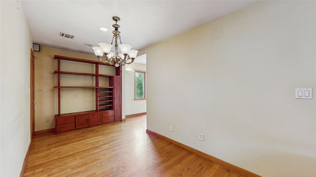Chandelier, Empty room, Interior, Wood Texture Flooring