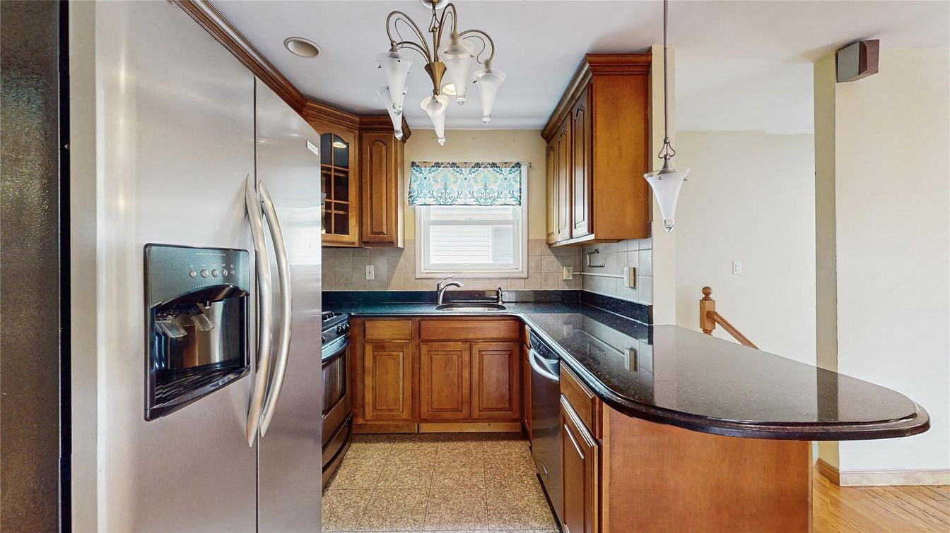 Chandelier, Interior, Kitchen, Stainless Steel Appliances