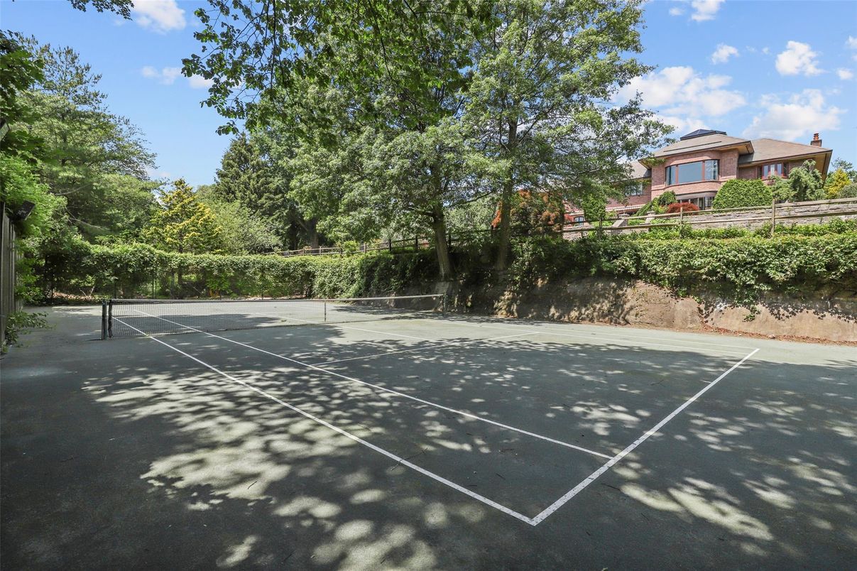 Exterior, Tennis Courts