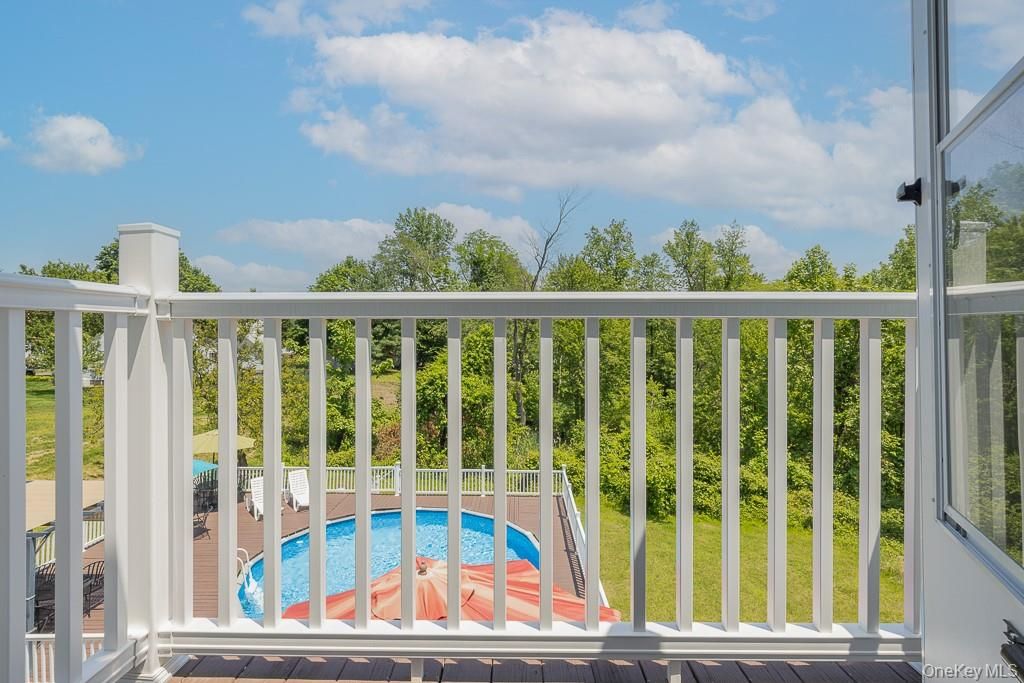 Exterior, Pool, Other
