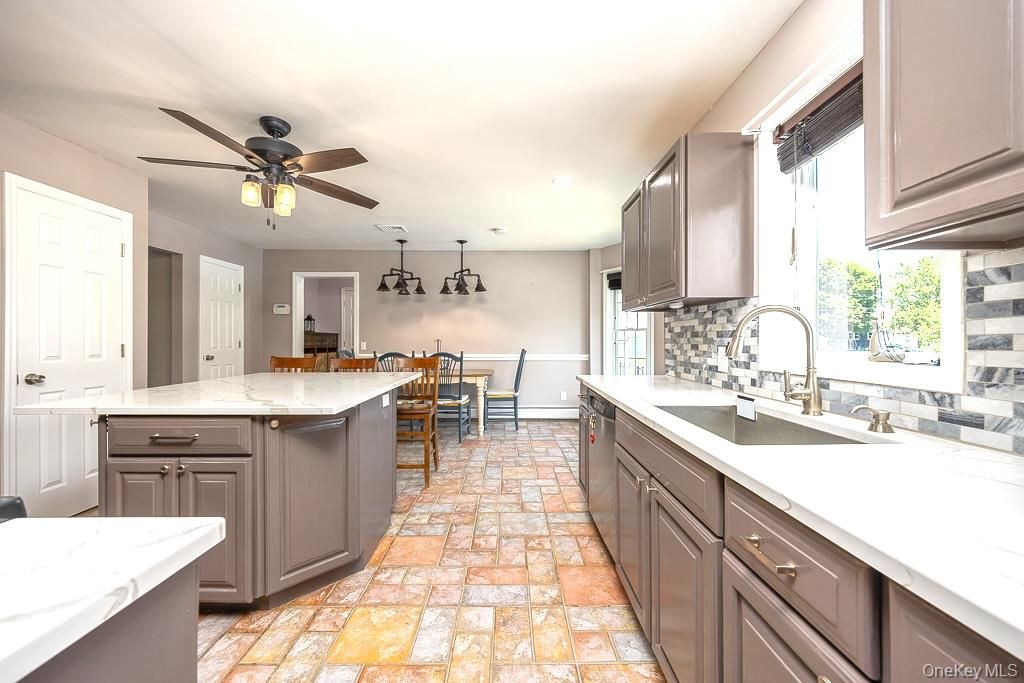 Dining room, Interior, Kitchen, Recessed Lighting