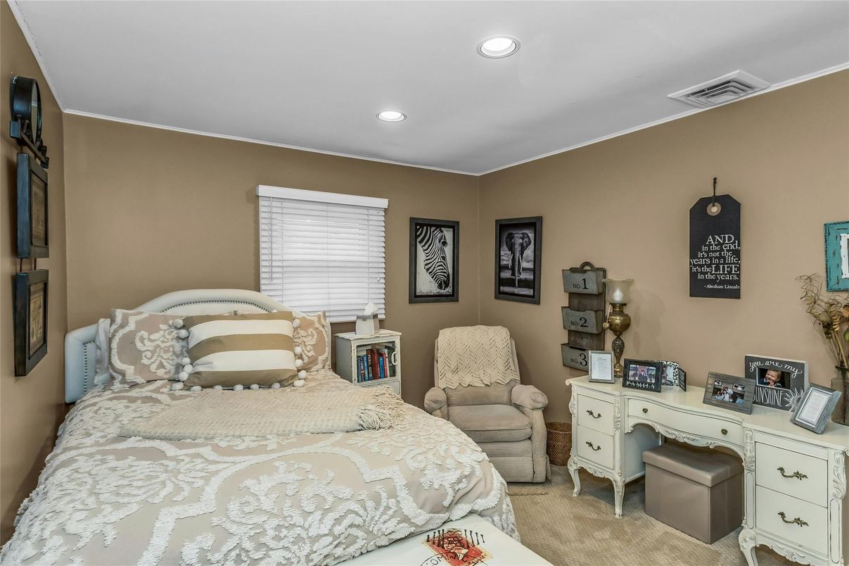 Bedroom, Interior, Recessed Lighting