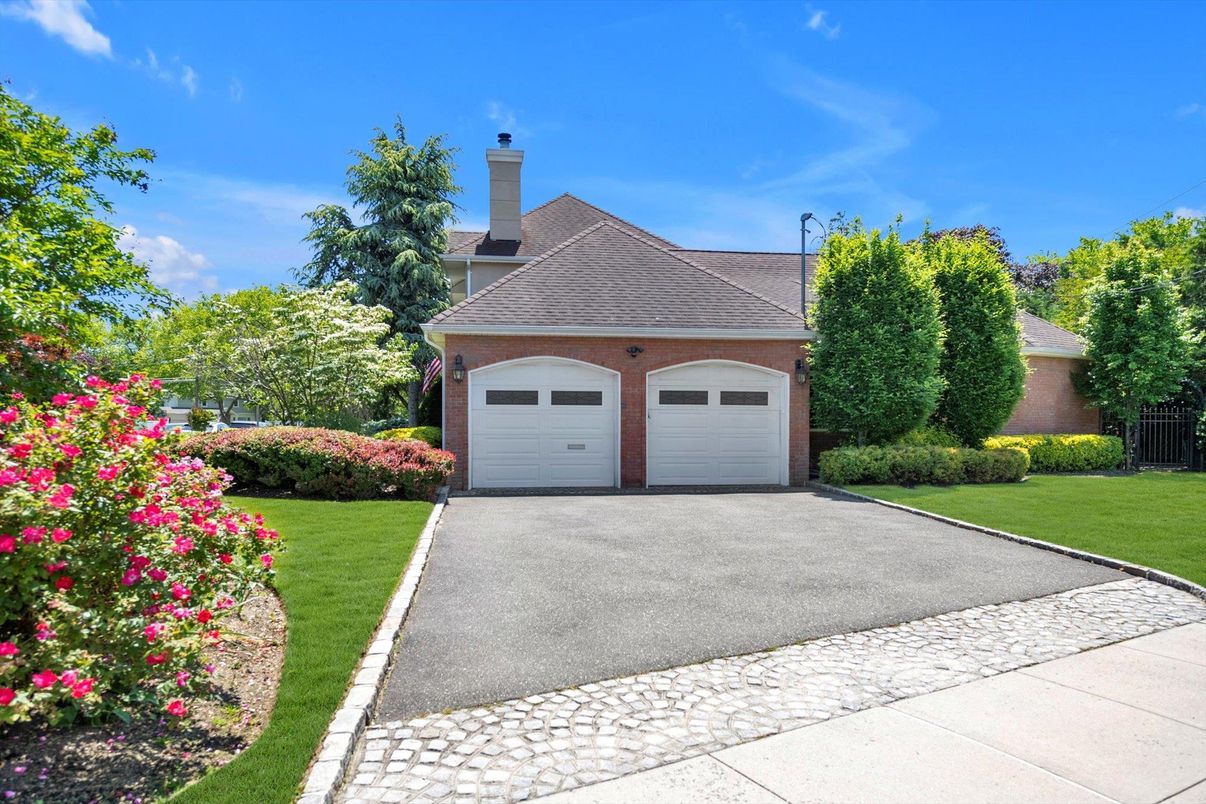 Attached, Exterior, Facade, Brick Facade, French Provincial