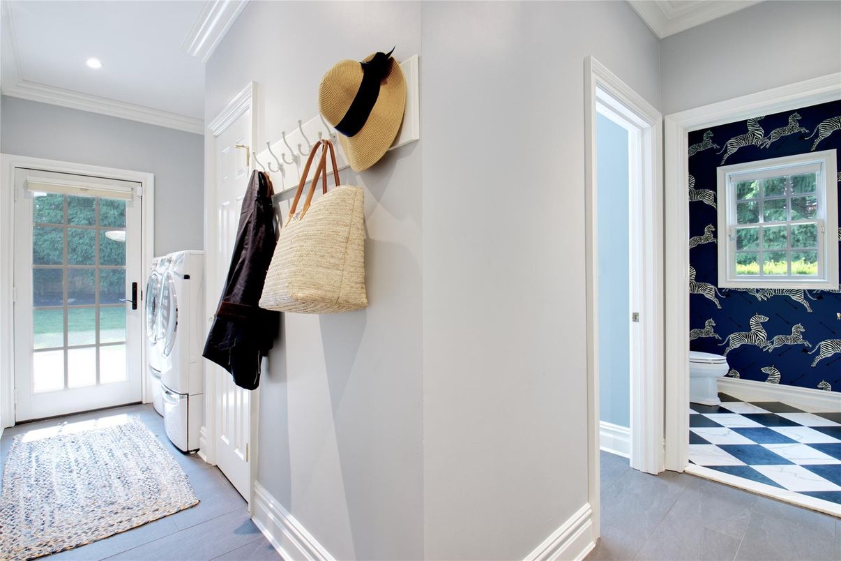 Interior, Recessed Lighting, Washer