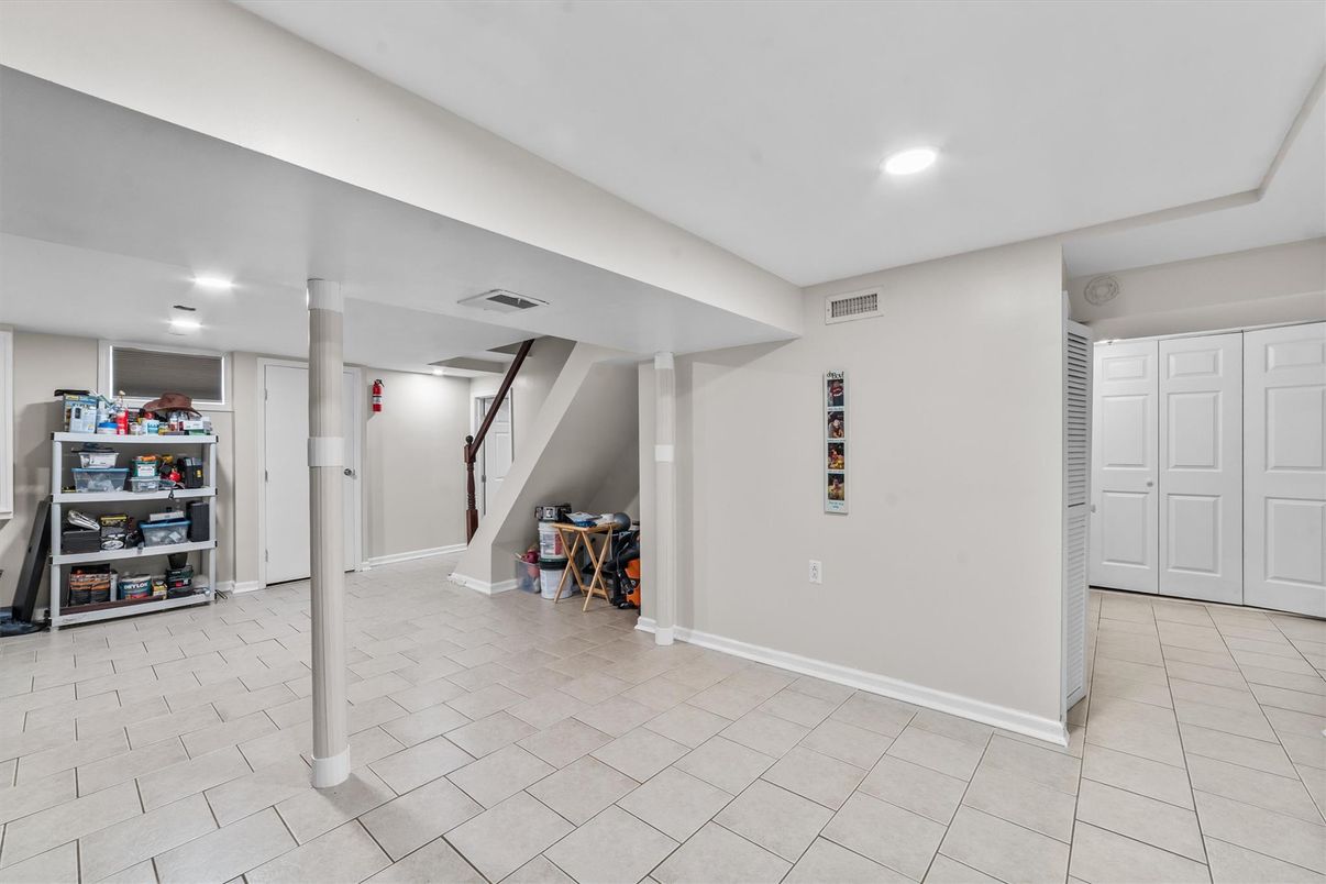 Interior, Recessed Lighting