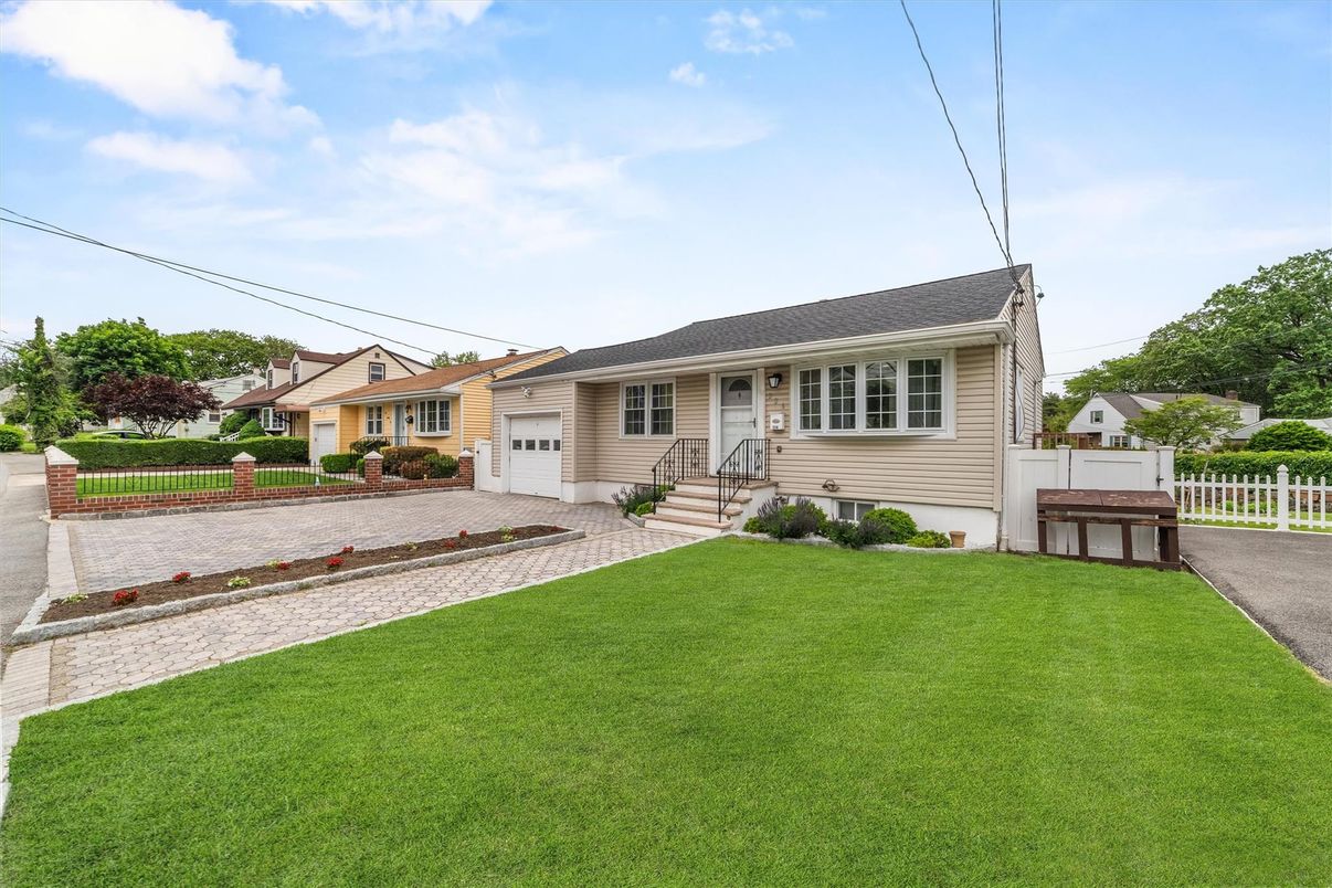 Attached, Backyard, Exterior, Facade, Cape Cod
