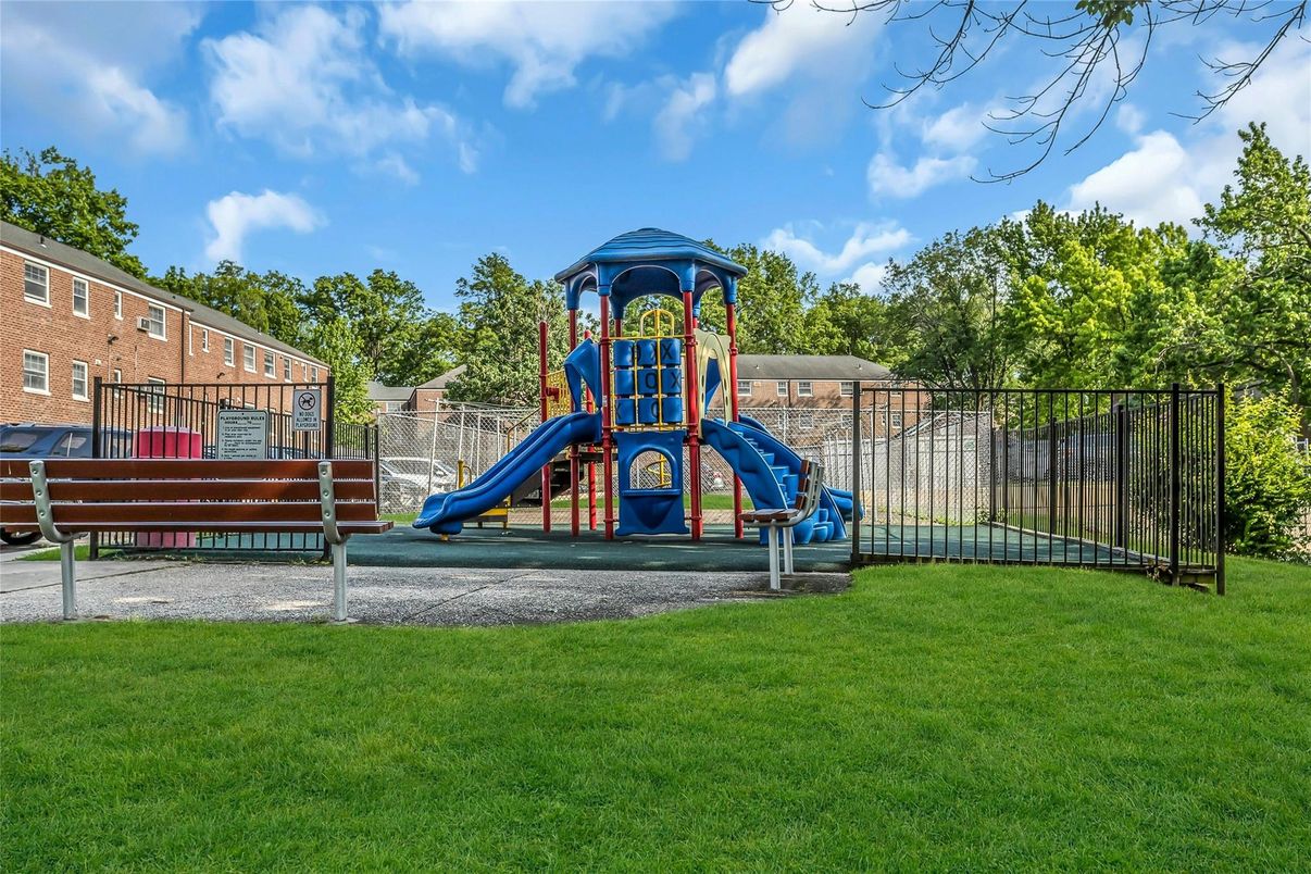 Backyard, Exterior, Playground