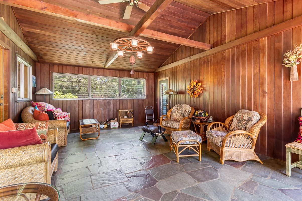 Chandelier, Interior, Living room, Sun Room, Wooden Beams, Wooden Ceilings, Wooden Walls