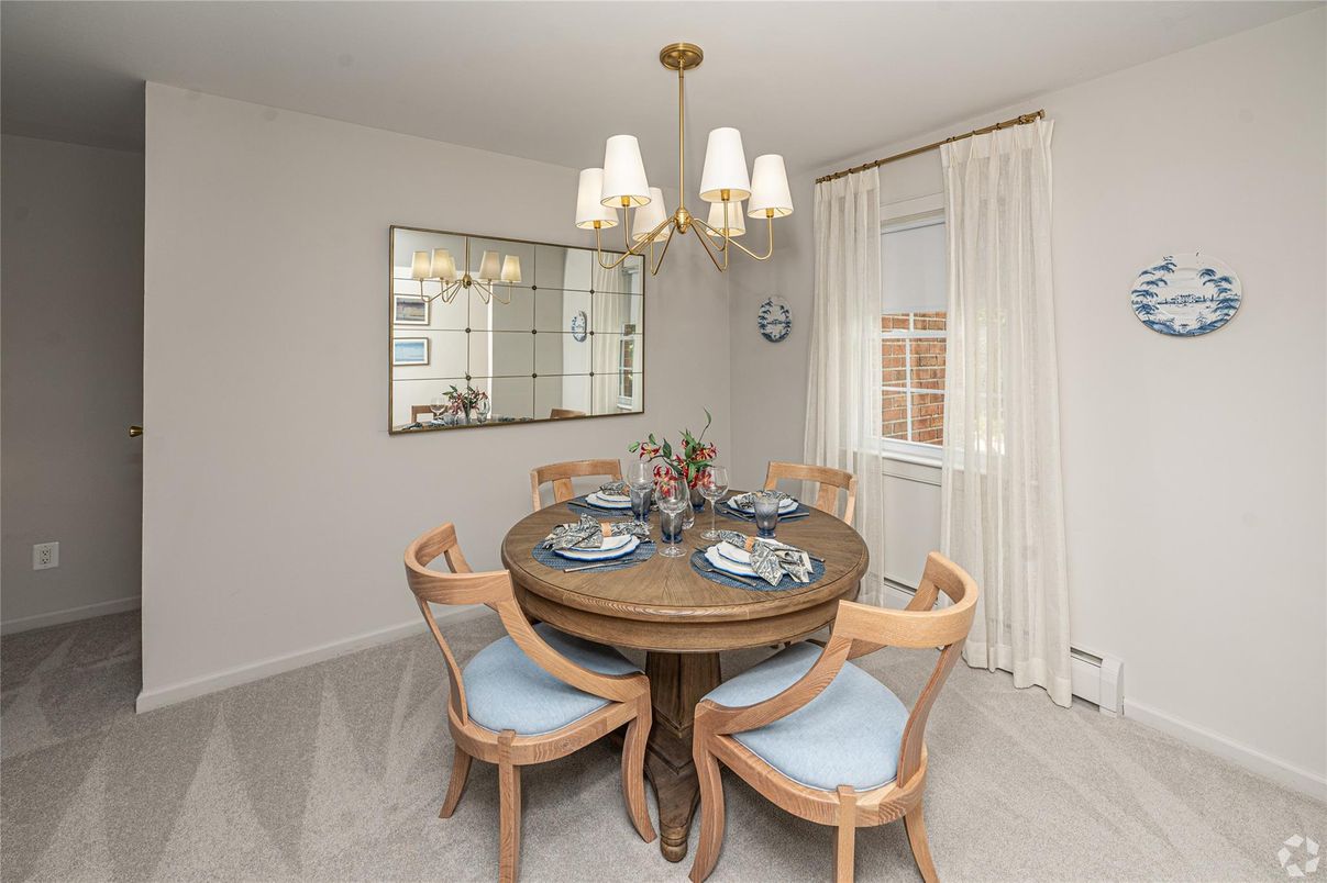 Chandelier, Dining room, Interior