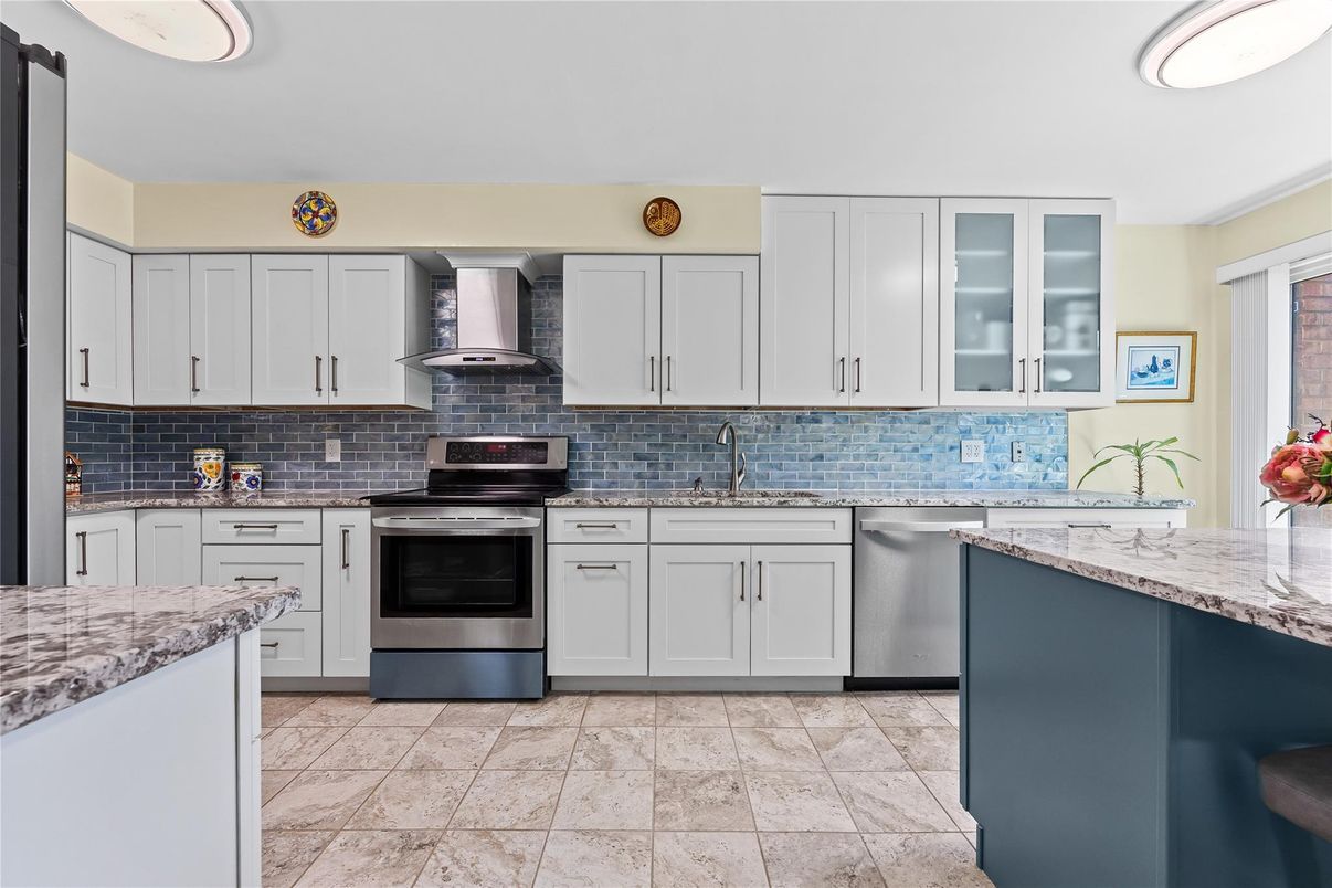 Interior, Kitchen, Stainless Steel Appliances