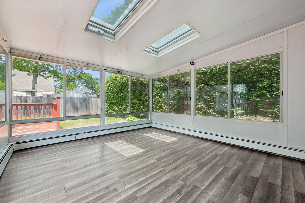 Interior, Sun Room, Wood Texture Flooring
